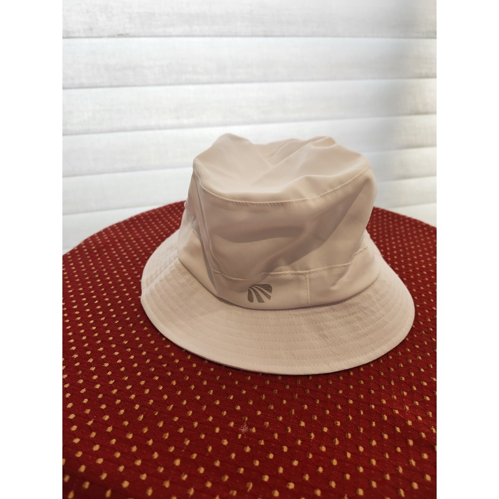 Marika White Performance Bucket Hat Sun Hat Reflective Logo OSFM EL165702